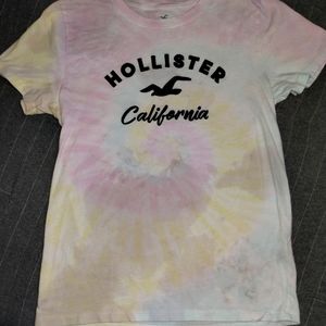 Hollister tee